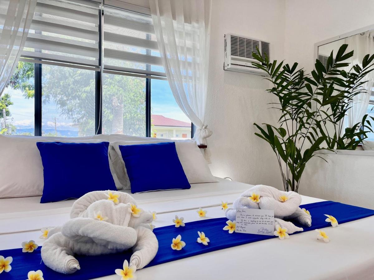 Pawikan Boutique Hotel Moalboal Extérieur photo